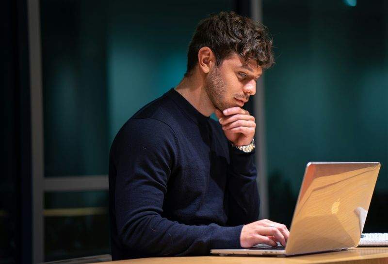 業務効率を支えるPC選びのポイント